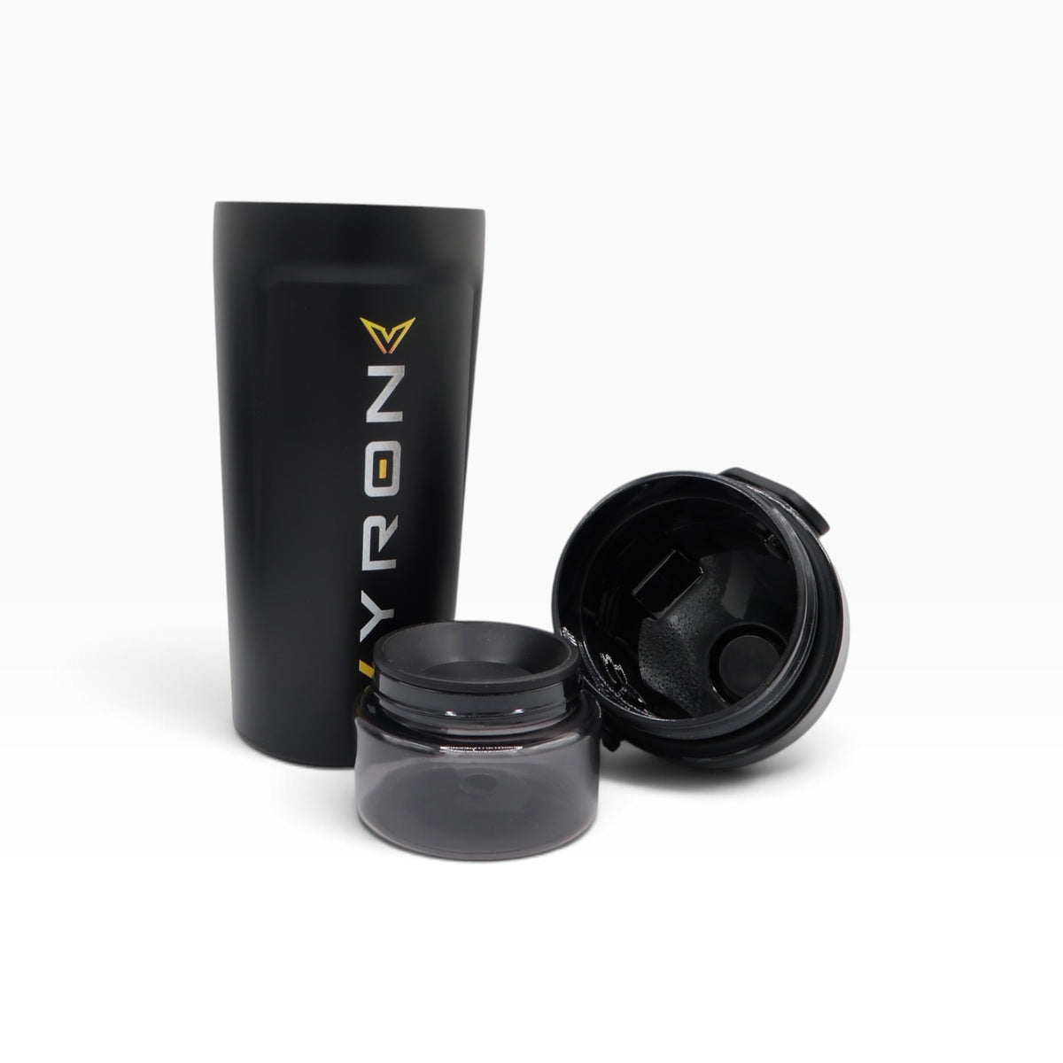 VYRON STEELSHAKE DUO 590 ml in Schwarz mit abgenommenem Deckel und Pulverfach